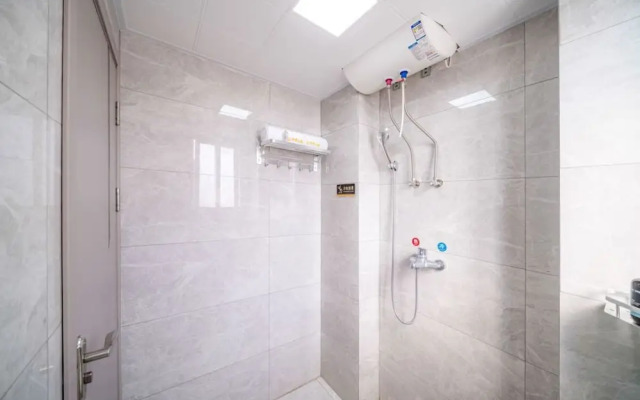 Moon Hotel Apartment Guangzhou Baijiang