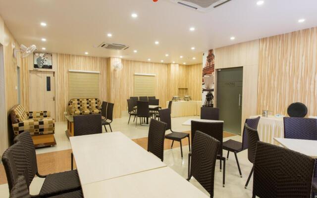 Hotel Ratana International