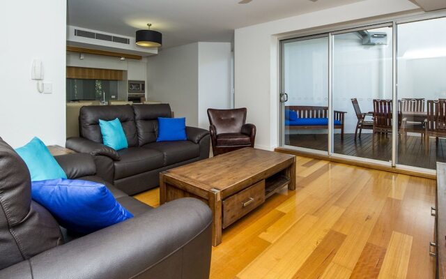 Maggies Beachfront Apt. 13