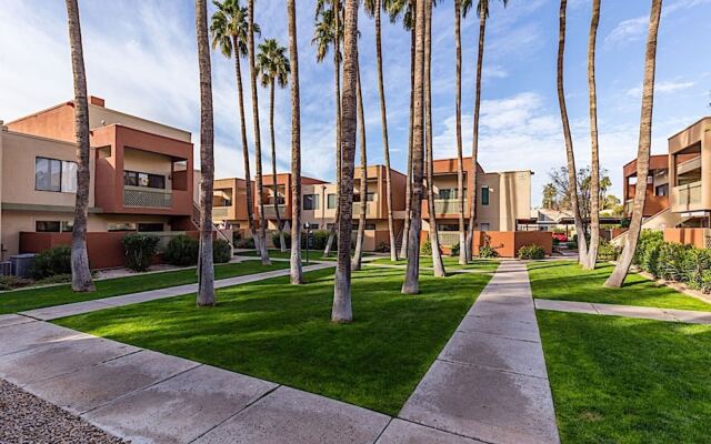 Sunscape Getaway 1BR by Casago
