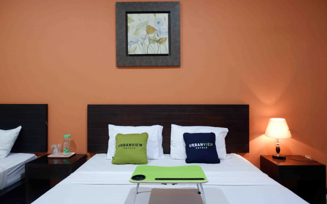 Urbanview Hotel Solo Tiara