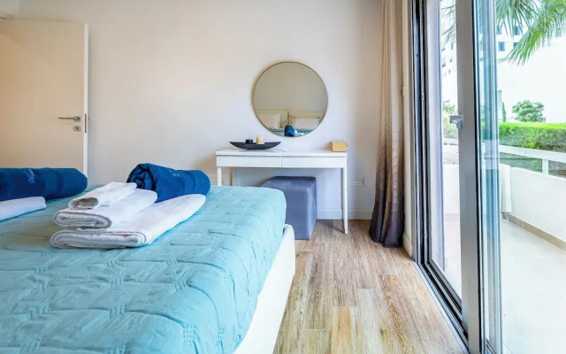Christine Complex- Close to the Beach, Shared Pool