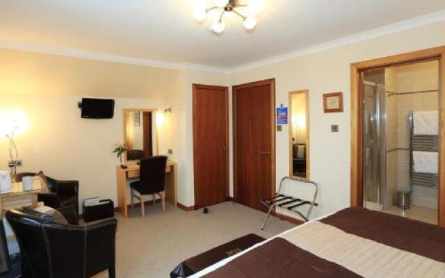 Lynver Guest House