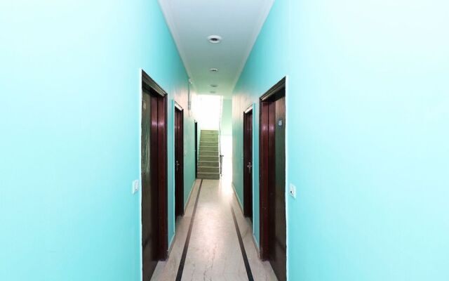 OYO 6706 Hotel New Sunder Residency