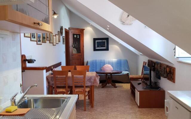 Seaview Apartment With Large Terrace Bol