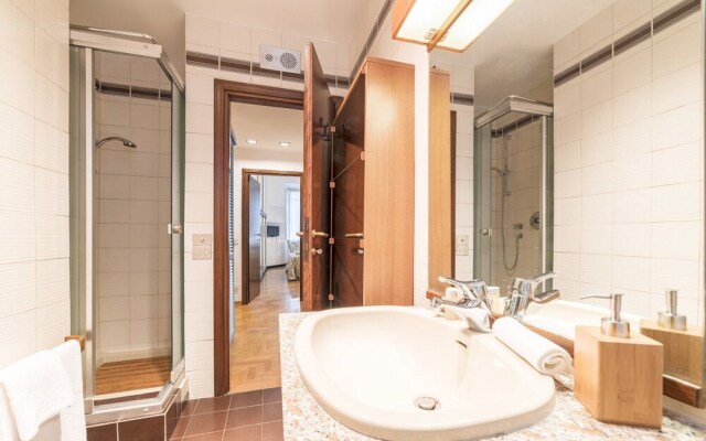 Elegant and Spacious 6 Guests Flat Near Vatican
