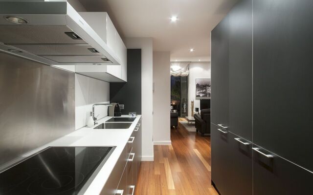 Uma Suites Luxury Downtown