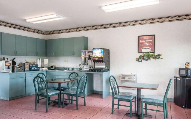 Econo Lodge Northport - Tuscaloosa