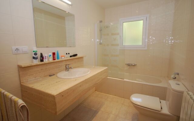 Premium Villa in Calonge With Swimming Pool