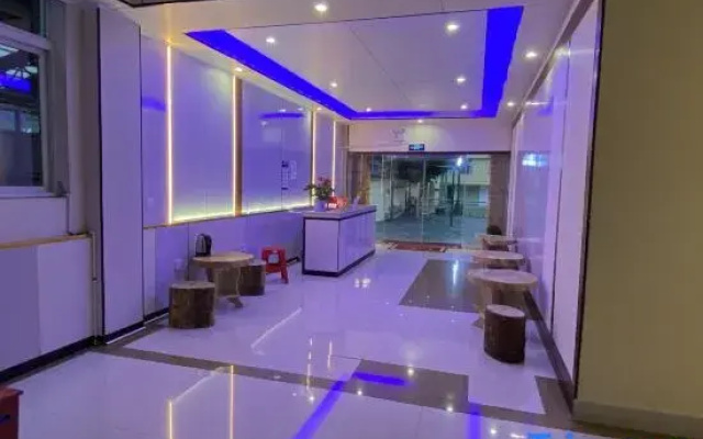 Hexiangju Homestay (Deqin Shengping Town)