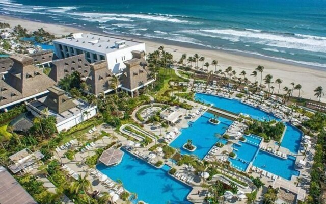 Vida Maya by Dicasi Acapulco