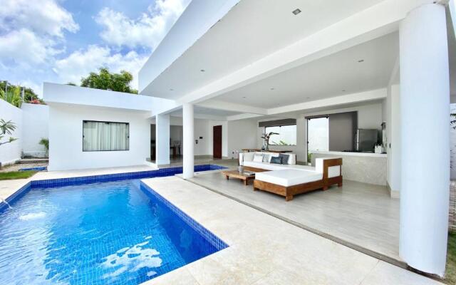 Blanc Residence