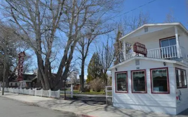 Silver Maple Inn