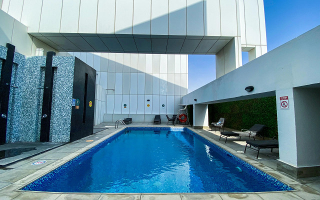 Elegant Studio - Golf Course View - bnbmehomes - 1916