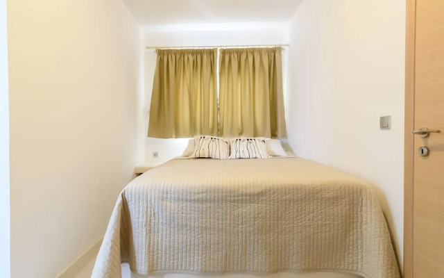 Villa George Santorini