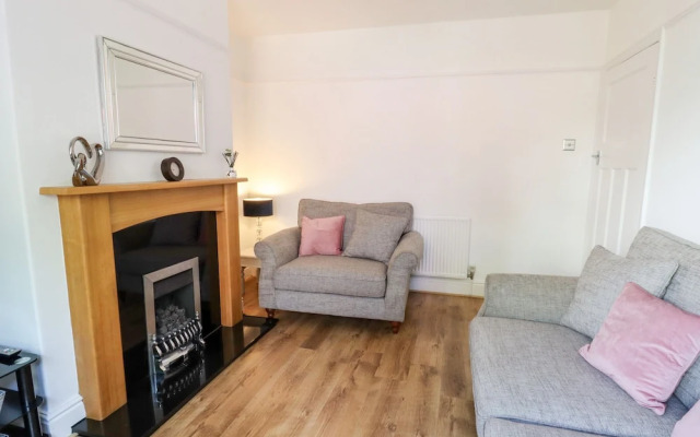 13 The Crescent