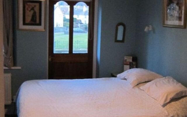 Fitz Guest House