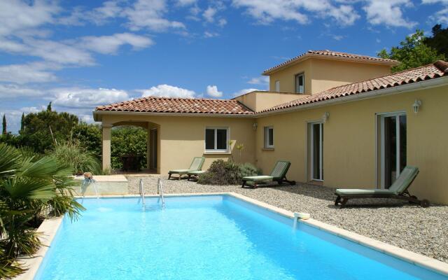 Luxurious Villa with Private Pool in Les Vans