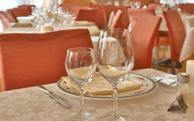 Best Western Hotel Cavalieri Della Corona