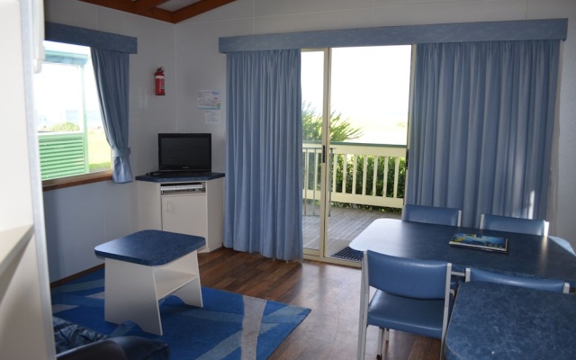 Holiday Lifestyle Henty Bay Portland – Guest Rooms – Dutton Way