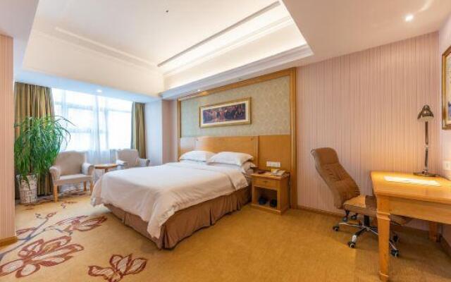 Vienna Hotel Yingcheng Hai Mountain Yingcheng