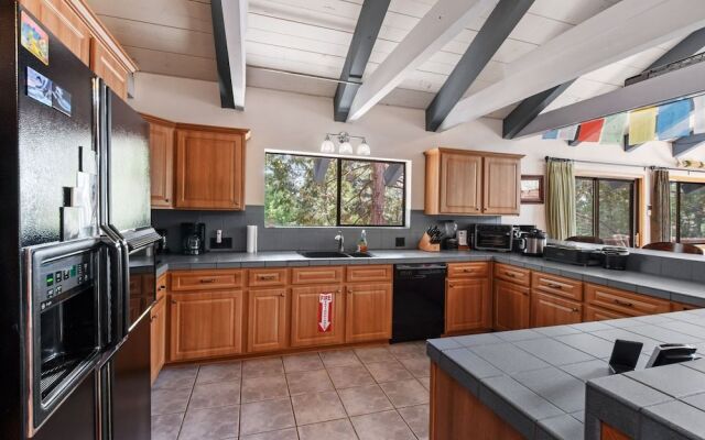 Tumbleweed Trails Deck & Hot Tub!