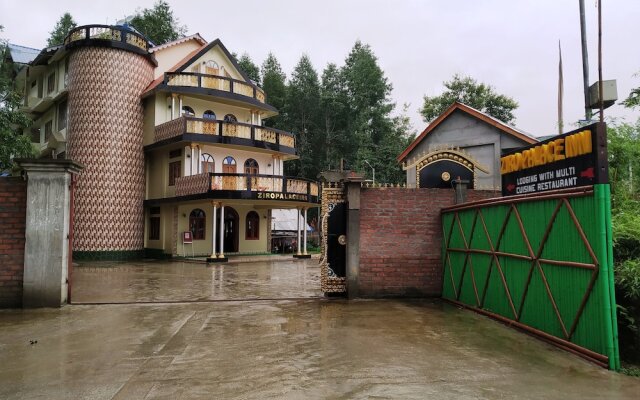 Ziro Palace Inn