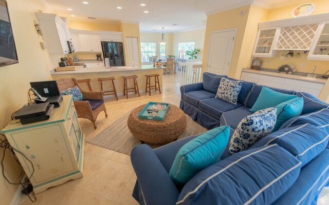 Quiet Palms Apartment 3