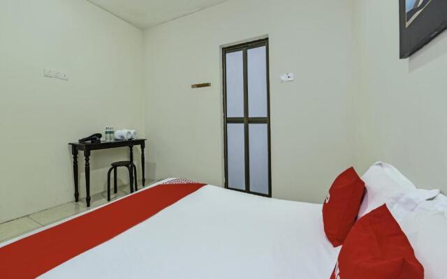 OYO 90765 Hotel Bajet Pulai