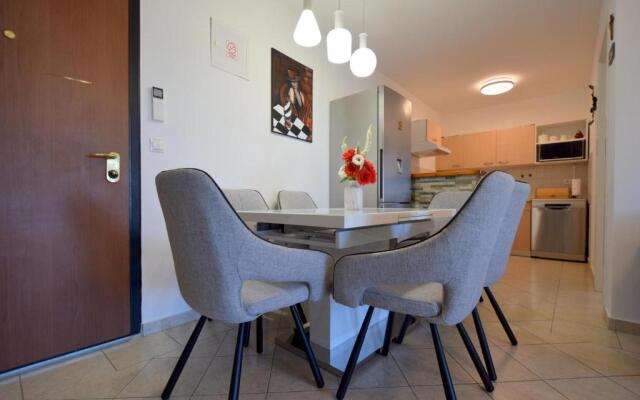 Apartment Lucy
