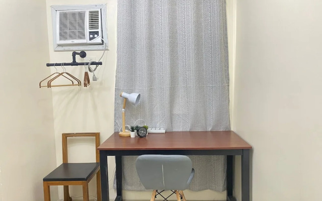 Cozy Room in Modern Parañaque Condo With 2 Bedrooms