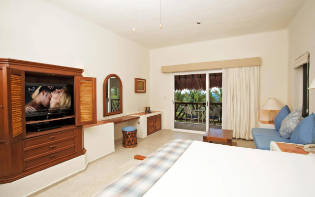 Desire Riviera Maya Pearl Resort, Couples Only - Adults Only All Inclusive