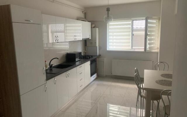Cosmin Sondelor Apartament 3