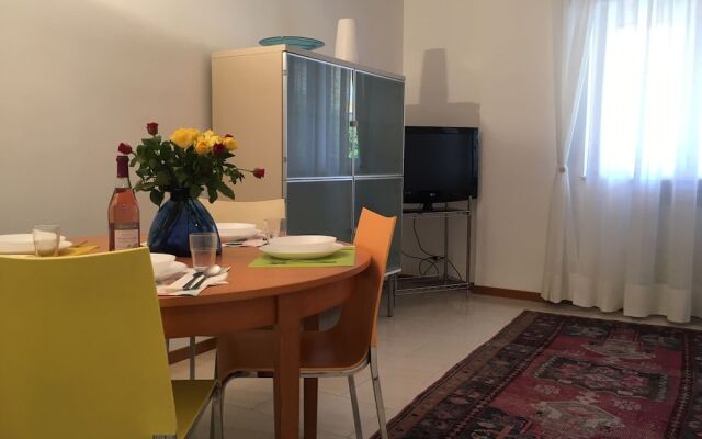 Matteo's Flat Close To Portosole