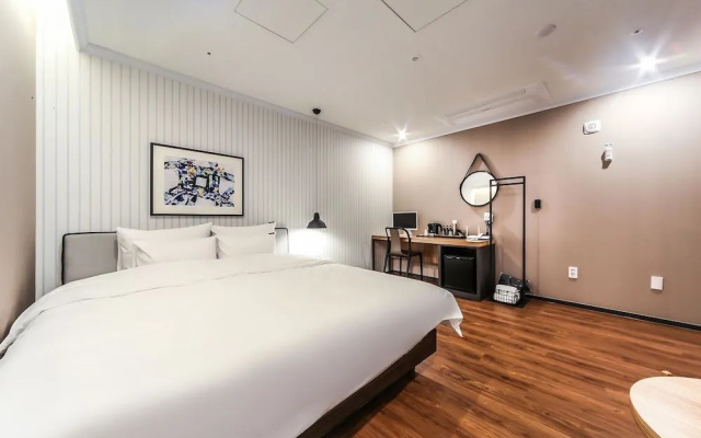 Dynamic Guesthouse