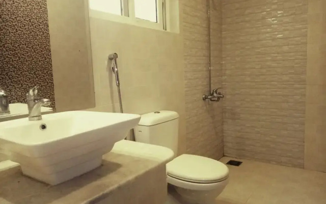 Royal Galaxy Guest House