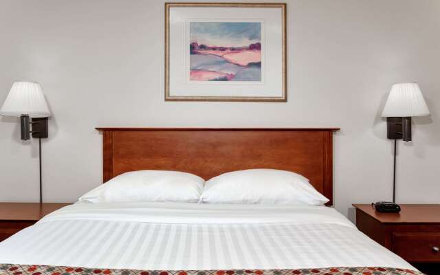 Super 8 by Wyndham Caraquet