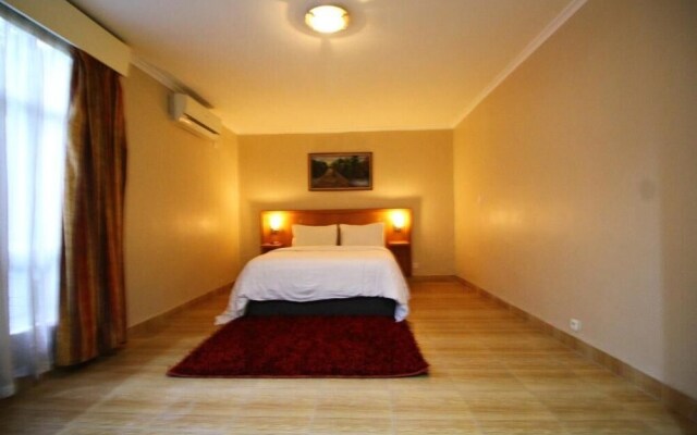 La Cour Hotels and Apartments Cooper