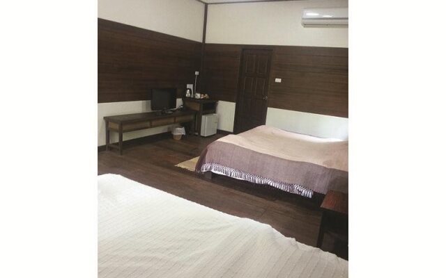 For Rest Resort