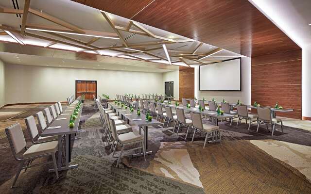 The Statler Dallas Curio Collection By Hilton