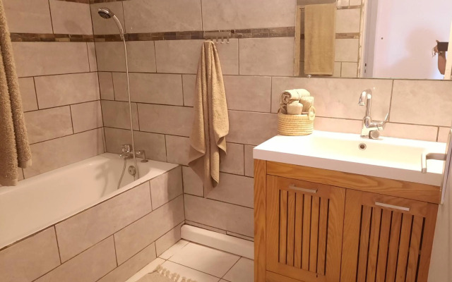 La Caz Anaïs avec jacuzzi