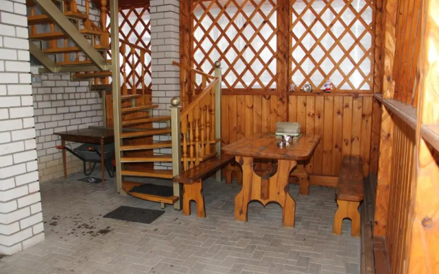 U Kremlya Guest House