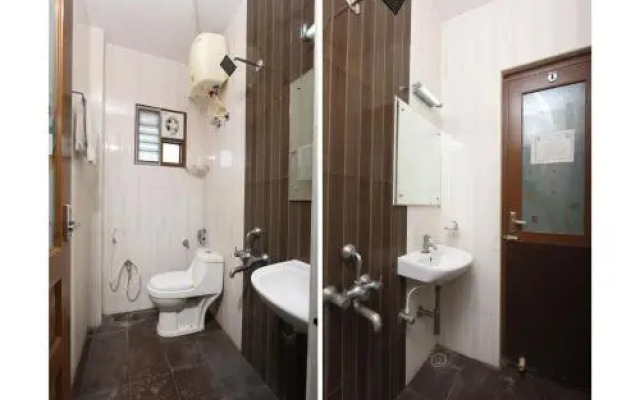 SilverKey Executive Stays 20003 Balaji Hospital Chrompet