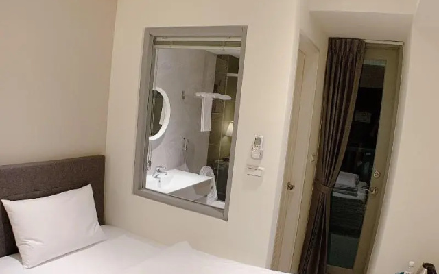 Shine Residence