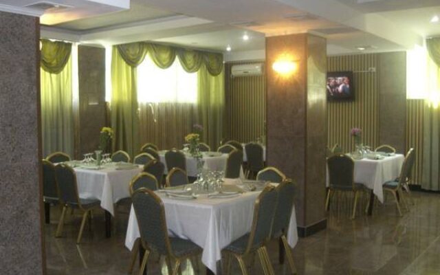 Hotel Smarald