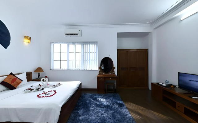 Phoenix Legend Hotel