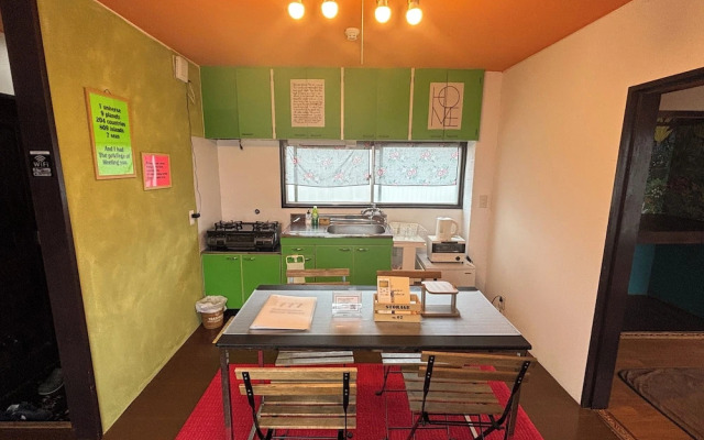777 Takamatsu Guest House