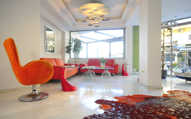 Steris Elegant Beach Hotel & Apartments