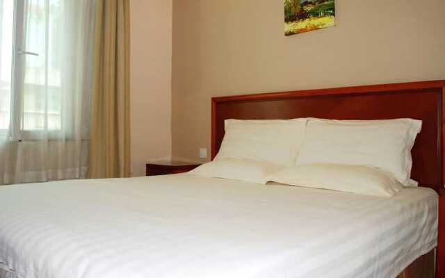 GreenTree Inn Chengdu Kuanzhai Alley RenMin Park Hotel