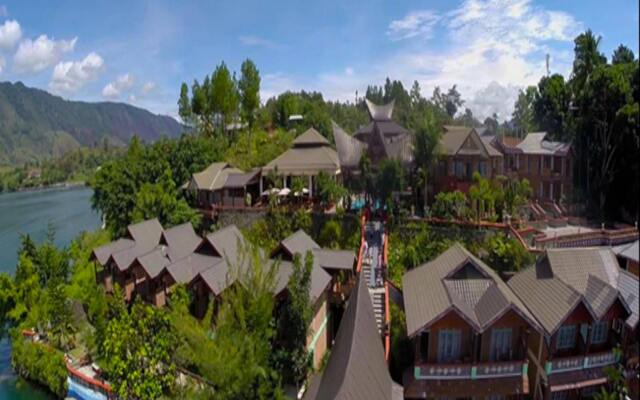 Samosir Villa Resort